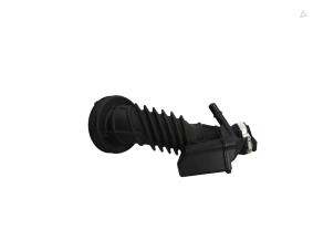 Gebruikte Luchtinlaat slang Opel Insignia Country Tourer 1.5 Turbo 16V 165 Prijs € 75,00 Margeregeling aangeboden door Automaterialen Ronald Morien B.V.