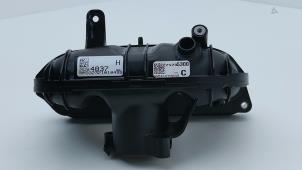 Używane Kolektor dolotowy Opel Astra K 1.2 Turbo 12V Cena € 75,00 Procedura marży oferowane przez Automaterialen Ronald Morien B.V.