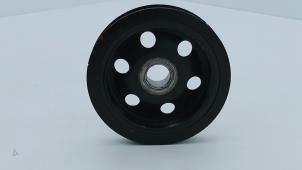 Gebruikte Poelie Krukas Mercedes A-Klasse AMG (177.0) 2.0 A-35 AMG Turbo 16V 4Matic Prijs € 35,00 Margeregeling aangeboden door Automaterialen Ronald Morien B.V.