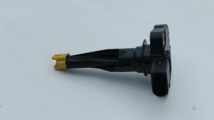 Gebruikte Oliepeil sensor Mercedes A-Klasse AMG (177.0) 2.0 A-35 AMG Turbo 16V 4Matic Prijs € 15,00 Margeregeling aangeboden door Automaterialen Ronald Morien B.V.