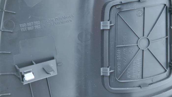 Fäste, hatthylla från en Volkswagen Up! (121) 1.0 12V 60 2014