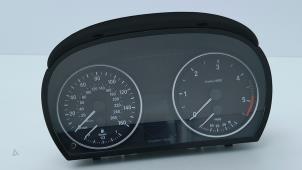 Gebruikte Instrumentenpaneel BMW 3 serie (E90) 330d 24V Prijs € 95,00 Margeregeling aangeboden door Automaterialen Ronald Morien B.V.