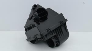 Używane Filtr powietrza Volkswagen Crafter (SY) 2.0 TDI RWD Cena € 75,00 Z VAT oferowane przez Automaterialen Ronald Morien B.V.