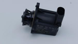 Gebruikte Overdrukklep Turbo Bentley Continental GT 4.0 V8 S 32V Prijs € 25,00 Margeregeling aangeboden door Automaterialen Ronald Morien B.V.