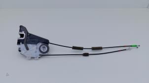 Używane Mechanizm blokady drzwi lewych tylnych wersja 4-drzwiowa Toyota Yaris Cross (PB1/PJ1) 1.5 12V Hybrid 115 Cena € 95,00 Procedura marży oferowane przez Automaterialen Ronald Morien B.V.