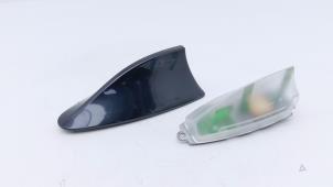 Gebruikte Antenne BMW M5 (F10) 4.4 V8 32V TwinPower Turbo Prijs € 45,00 Margeregeling aangeboden door Automaterialen Ronald Morien B.V.