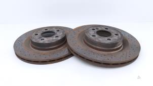 Gebruikte Remschijf achter Mercedes C-Klasse AMG (W204) 6.2 C-63 AMG V8 32V Prijs € 125,00 Margeregeling aangeboden door Automaterialen Ronald Morien B.V.