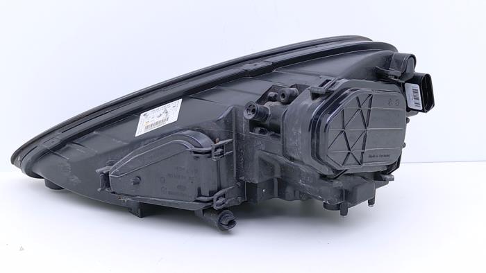 Strålkastare, vänster från en Porsche Cayenne II (92A) 3.0 D V6 24V 2013