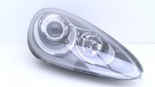 Begagnade Strålkastare, vänster Porsche Cayenne II (92A) 3.0 D V6 24V Pris € 645,00 Marginaltabell erbjuds av Automaterialen Ronald Morien B.V.