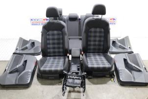 Gebruikte Bekleding Set (compleet) Volkswagen Golf VII (AUA) 1.4 GTE 16V Prijs € 895,00 Margeregeling aangeboden door Automaterialen Ronald Morien B.V.