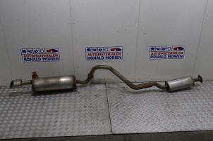 Begagnade Ljuddämpare, mitten + bak Kia Stonic (YB) 1.0i T-GDi 12V Pris € 95,00 Inklusive moms erbjuds av Automaterialen Ronald Morien B.V.
