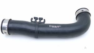 Begagnade Laddluftkylarslang Volkswagen Passat Variant (3C5) 1.9 TDI Pris € 15,00 Marginaltabell erbjuds av Automaterialen Ronald Morien B.V.