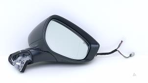 Begagnade Skärmspegel, höger Mazda CX-30 (DM) 2.0 e-SkyActiv-G 122 16V Pris € 295,00 Marginaltabell erbjuds av Automaterialen Ronald Morien B.V.