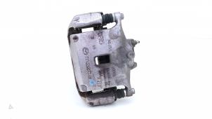 Begagnade Främre bromsok, höger Mazda CX-30 (DM) 2.0 e-SkyActiv-G 122 16V Pris € 95,00 Marginaltabell erbjuds av Automaterialen Ronald Morien B.V.