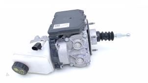 Begagnade Bromsservo Volkswagen Up! (121) e-Up! Pris € 375,00 Inklusive moms erbjuds av Automaterialen Ronald Morien B.V.