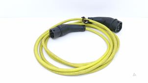 Begagnade Hybridladdkabel Volkswagen Up! (121) e-Up! Pris € 195,00 Inklusive moms erbjuds av Automaterialen Ronald Morien B.V.