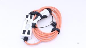 Gebruikte Oplaadkabel elektrische auto Kia Niro I (DE) E-Niro 64 kWh Prijs € 349,00 Margeregeling aangeboden door Automaterialen Ronald Morien B.V.