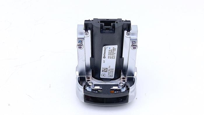 MMI-brytare från en Mercedes-AMG S AMG (W222) 4.0 S-63 L AMG V8 Turbo 4-Matic+ 2018