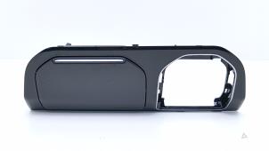 Gebruikte Opbergvak Volkswagen Transporter/Caravelle T6 2.0 TDI 150 Prijs € 48,99 Inclusief btw aangeboden door Automaterialen Ronald Morien B.V.