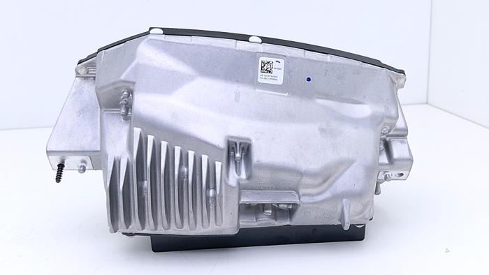 Head-up-display (HUD) från en Mercedes-AMG S AMG (W222) 4.0 S-63 L AMG V8 Turbo 4-Matic+ 2018