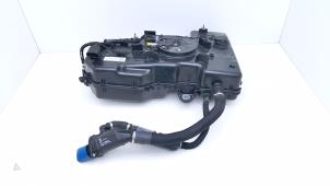 Begagnade AdBlue-tank Volkswagen Transporter/Caravelle T6 2.0 TDI 204 4Motion Pris € 495,00 Inklusive moms erbjuds av Automaterialen Ronald Morien B.V.