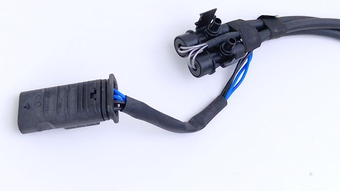 Främre torkararm från en Mercedes-AMG S AMG (W222) 4.0 S-63 L AMG V8 Turbo 4-Matic+ 2018