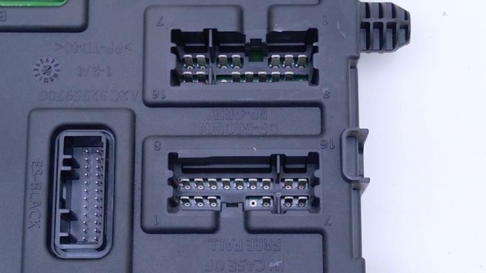 Computer Body Control van een Renault Megane IV Estate (RFBK) 1.2 Energy TCE 130 2016