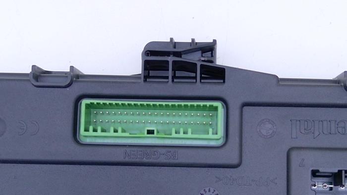 Computer Body Control van een Renault Megane IV Estate (RFBK) 1.2 Energy TCE 130 2016