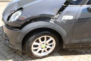 Gebruikte Spatbord links-voor Mini Mini (F55) 2.0 16V Cooper S Prijs € 149,00 Margeregeling aangeboden door Automaterialen Ronald Morien B.V.