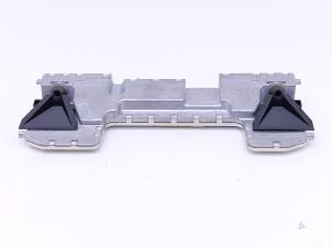 Gebruikte Camera voorzijde Mercedes E-Klasse AMG (W212) 5.5 E-63 S AMG V8 32V 4-Matic Prijs € 295,00 Margeregeling aangeboden door Automaterialen Ronald Morien B.V.