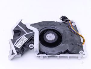 Gebruikte Kachel Ventilatiemotor Mercedes E-Klasse AMG (W212) 5.5 E-63 S AMG V8 32V 4-Matic Prijs € 49,00 Margeregeling aangeboden door Automaterialen Ronald Morien B.V.