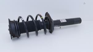 Gebruikte Schokdemperpoot rechts-voor Audi Q3 Sportback (F3N) 1.4 45 TFSIe 16V Prijs € 124,99 Inclusief btw aangeboden door Automaterialen Ronald Morien B.V.