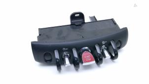 Gebruikte Schakelaar Mini Mini (F55) 2.0 16V Cooper S Prijs € 115,00 Margeregeling aangeboden door Automaterialen Ronald Morien B.V.