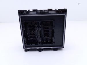 Gebruikte Zekeringkast Ford Fiesta 7 1.0 EcoBoost 12V Prijs € 54,45 Inclusief btw aangeboden door Automaterialen Ronald Morien B.V.