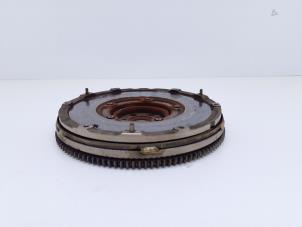 Begagnade Tvåmassesvänghjul Ford Focus 3 Wagon 1.0 Ti-VCT EcoBoost 12V 125 Pris € 75,00 Marginaltabell erbjuds av Automaterialen Ronald Morien B.V.