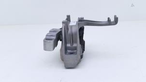 Używane Wspornik silnika Volkswagen T-Roc I 1.5 TSI 16V Cena € 54,45 Z VAT oferowane przez Automaterialen Ronald Morien B.V.