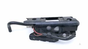 Begagnade Elektrisk bränslepump Seat Leon (5FB) 1.0 TSI 12V Pris € 45,00 Marginaltabell erbjuds av Automaterialen Ronald Morien B.V.