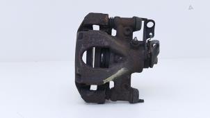 Gebruikte Remklauw (Tang) links-achter Opel Movano 2.3 CDTi Biturbo 16V FWD Prijs € 90,75 Inclusief btw aangeboden door Automaterialen Ronald Morien B.V.