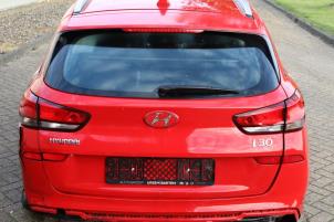 Gebruikte Achterklep Hyundai i30 Wagon (PDEF5) 1.0 T-GDI 12V Hybrid 48V Prijs € 477,95 Inclusief btw aangeboden door Automaterialen Ronald Morien B.V.