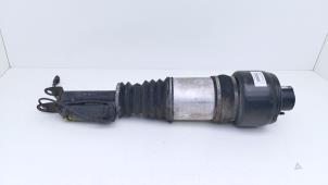 Begagnade Stötdämparstång, vänster fram Mercedes CLS (C219) 500 5.0 V8 24V Pris € 395,00 Marginaltabell erbjuds av Automaterialen Ronald Morien B.V.