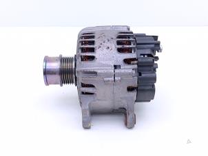 Gebruikte Dynamo Volkswagen Polo V (6R) 1.0 TSI 12V BlueMotion Prijs € 55,00 Margeregeling aangeboden door Automaterialen Ronald Morien B.V.