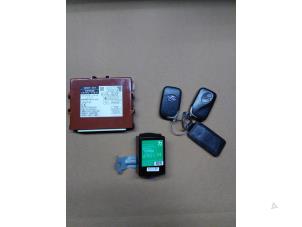 Gebruikte Module Centrale Deurvergrendeling Lexus CT 200h 1.8 16V Prijs € 35,00 Margeregeling aangeboden door Automaterialen Ronald Morien B.V.