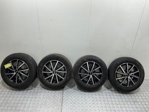 Gebruikte Velgen set + banden Volkswagen Polo VI (AW1) 1.0 MPI 12V Prijs € 175,00 Margeregeling aangeboden door Automaterialen Ronald Morien B.V.