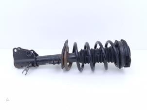 Używane Amortyzator prawy przód Renault Kangoo Express (FW) ZE Cena € 75,00 Procedura marży oferowane przez Automaterialen Ronald Morien B.V.