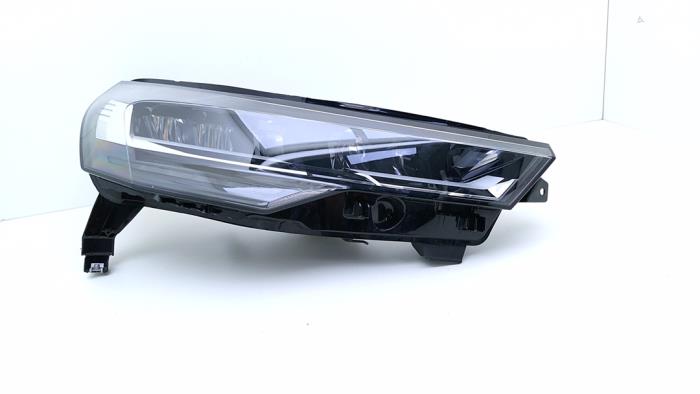Koplamp rechts van een Renault Captur II (RJB) 1.6 E-Tech 145 2025