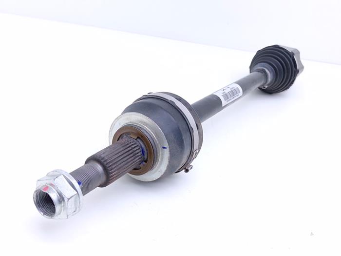 Drivaxel, höger bak från en Xpeng G6 Long Range 88 kW 2025