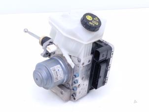 Gebruikte Rembekrachtiger Audi E-tron (GEN) 55 quattro Prijs € 395,00 Margeregeling aangeboden door Automaterialen Ronald Morien B.V.