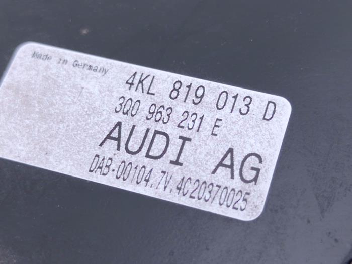 HV-kylarvätskevärmare från en Audi e-tron (GEN) 55 quattro 2019