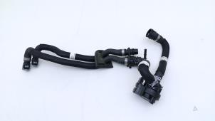 Gebruikte Koelvloeistof pomp Jaguar E-Pace 2.0 D 165 MHEV 16V AWD Prijs € 114,95 Inclusief btw aangeboden door Automaterialen Ronald Morien B.V.