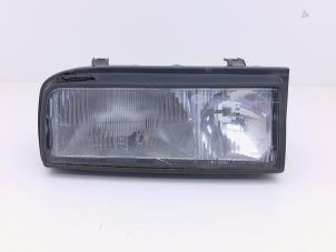 Gebruikte Koplamp rechts Volkswagen Corrado 1.8 16V Prijs € 275,00 Margeregeling aangeboden door Automaterialen Ronald Morien B.V.